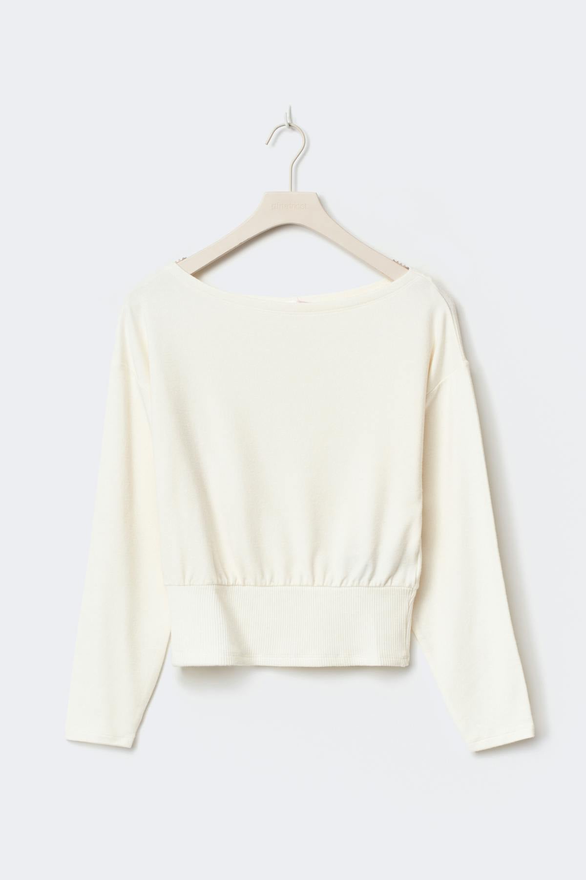 Y soft sweater