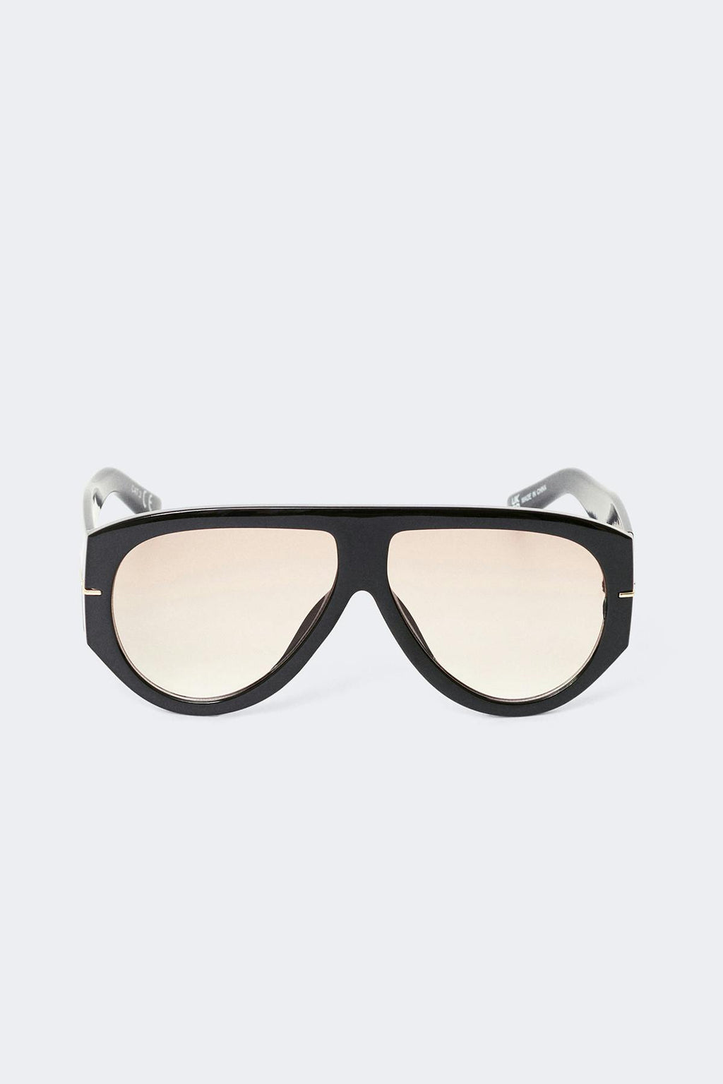 Bold aviator sunglasses