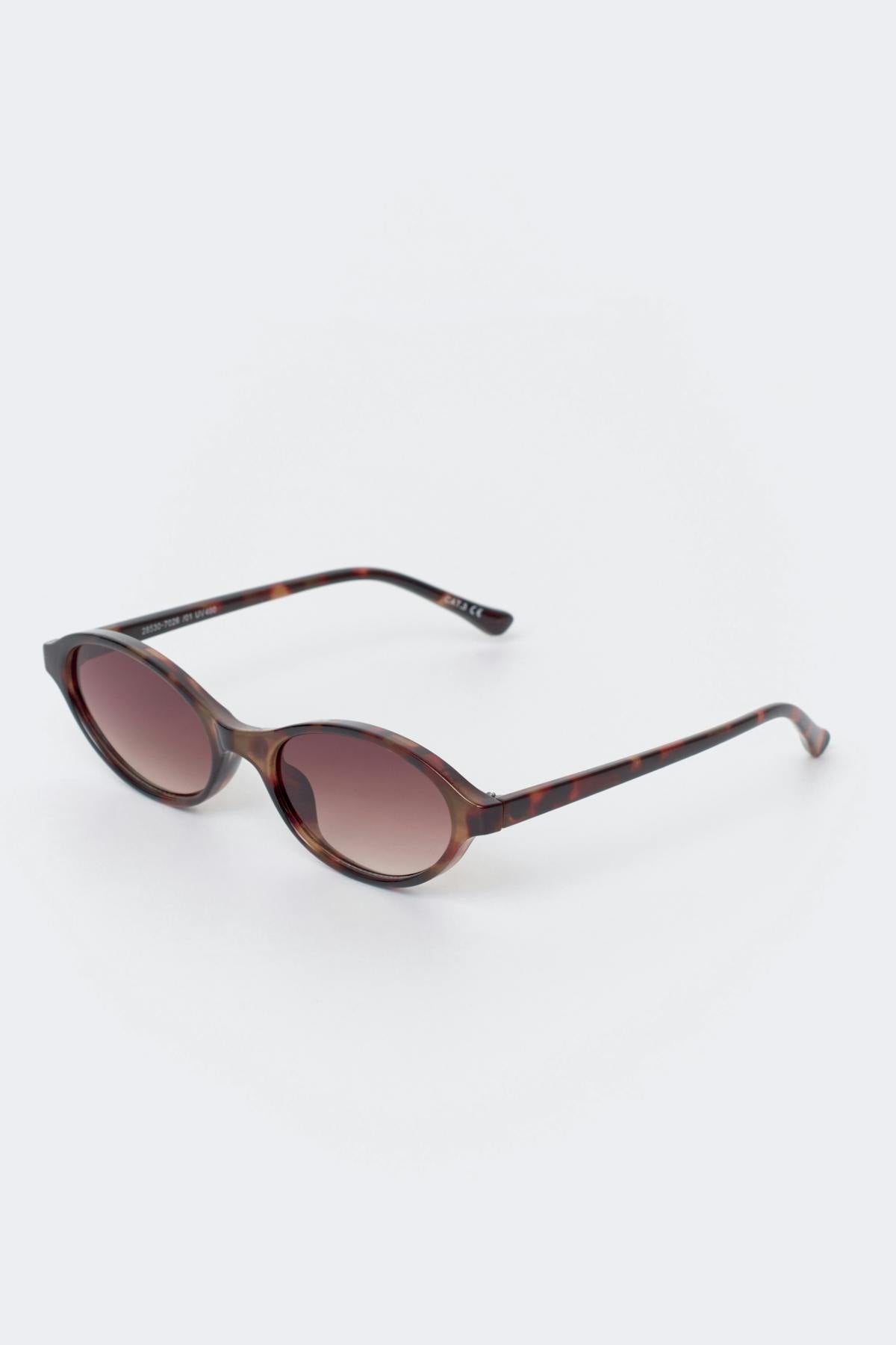 Oval sunglasses