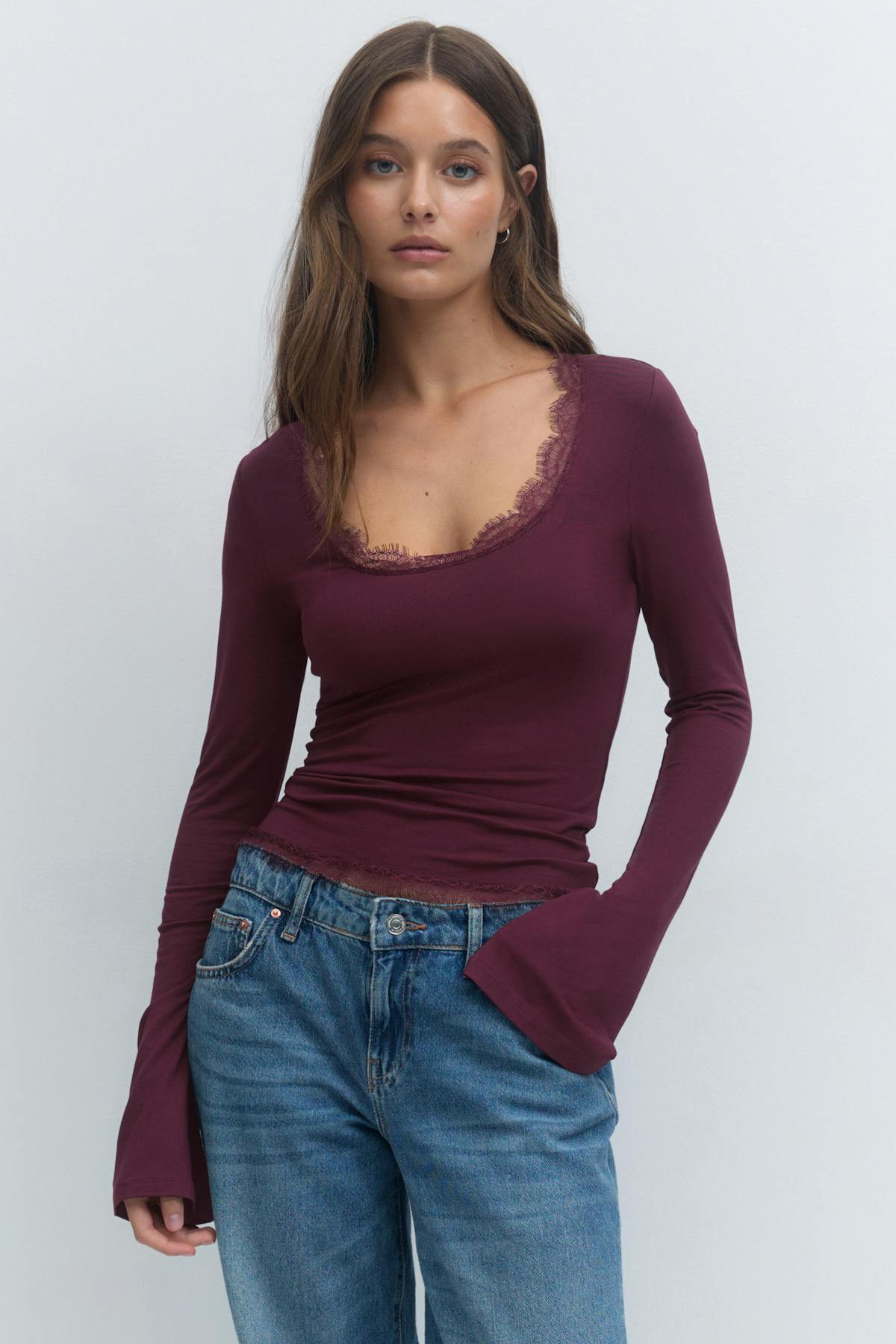 Lace detail scoop neck top
