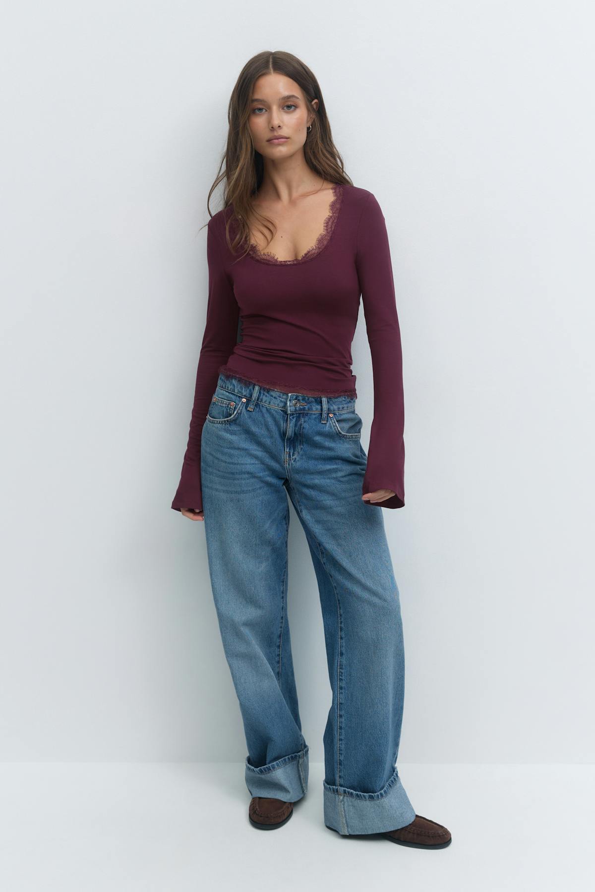 Lace detail scoop neck top