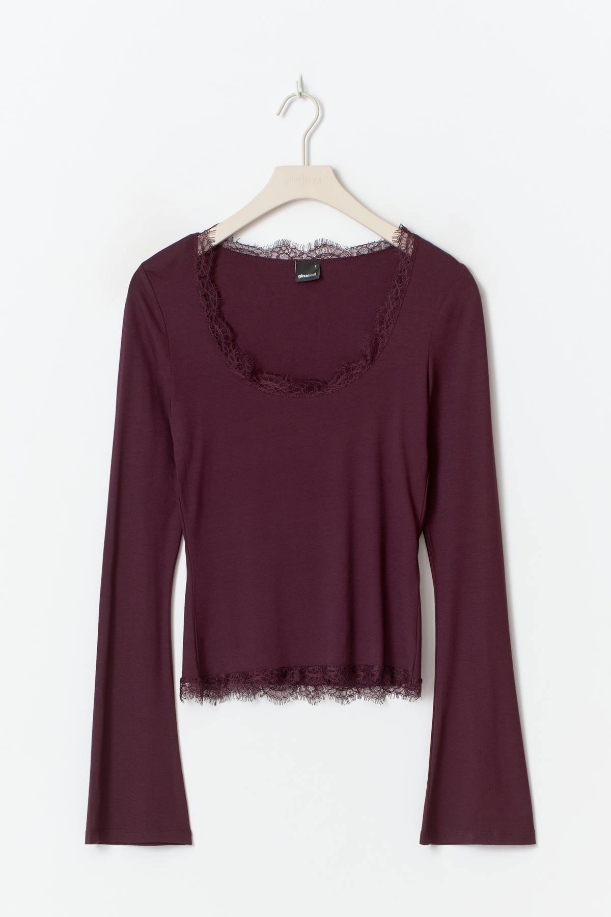 Lace detail scoop neck top