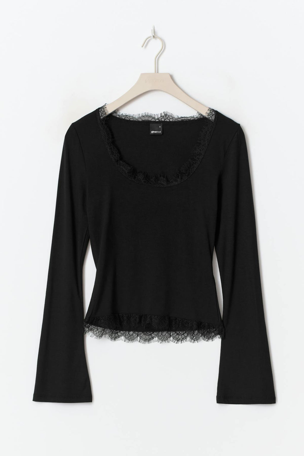 Lace detail scoop neck top