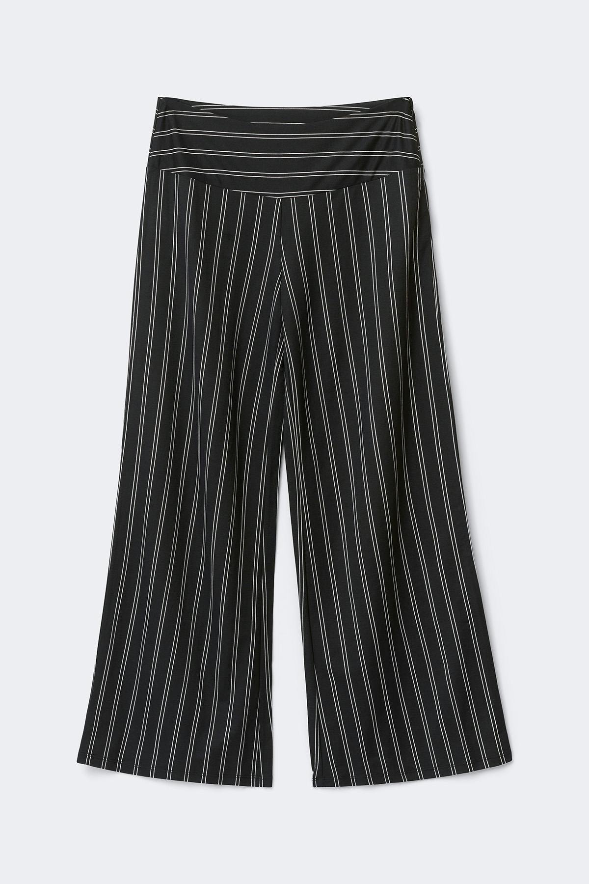 Wide leg trousers