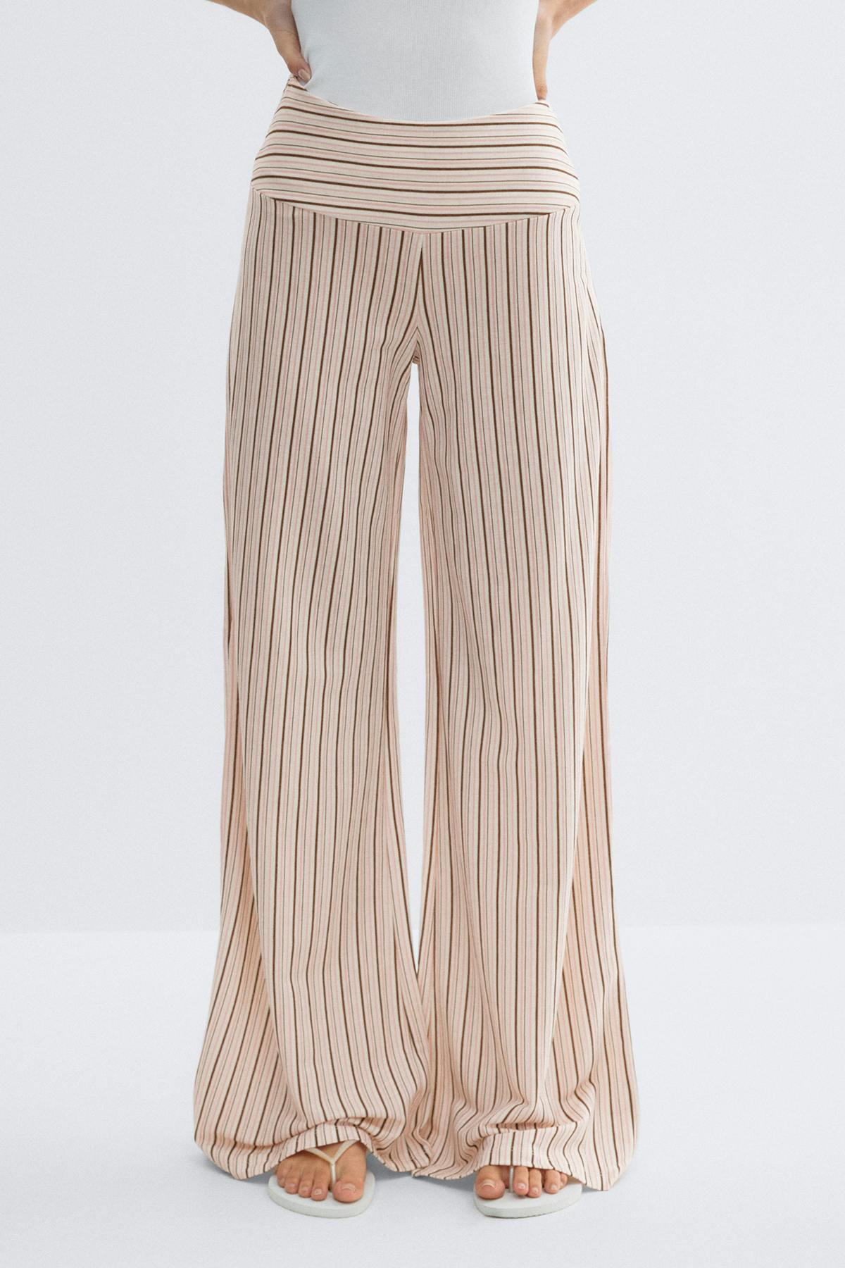 Wide leg trousers