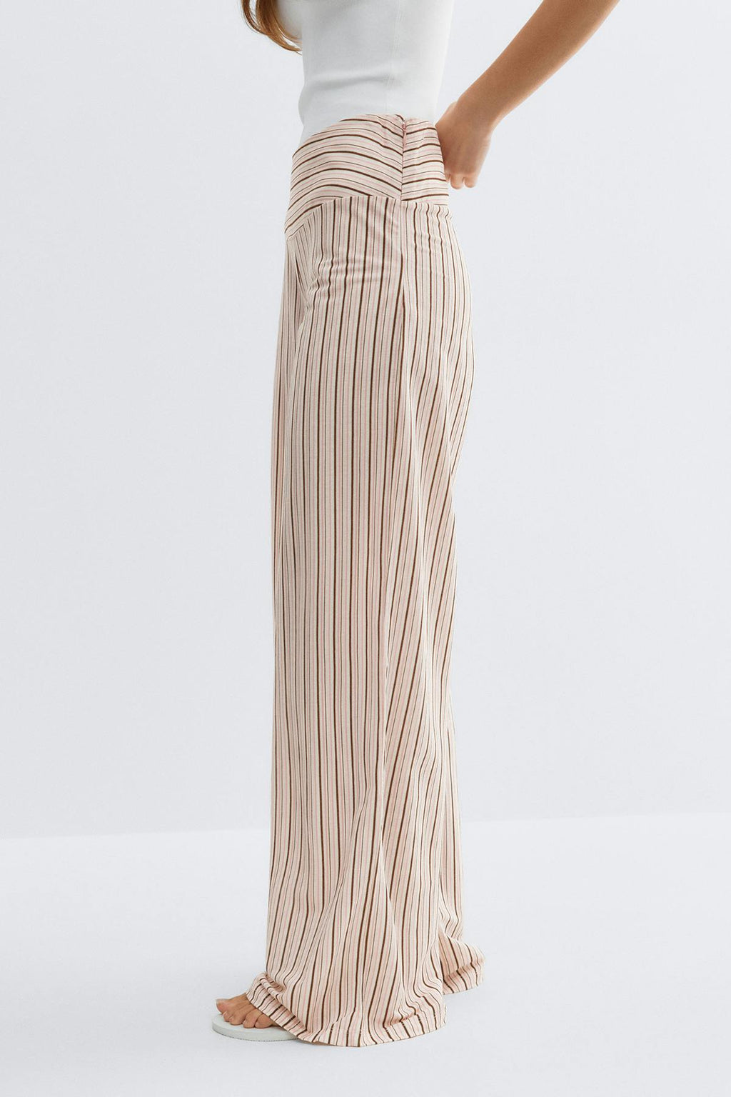 Wide leg trousers