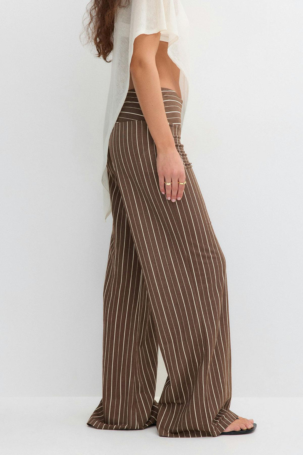 Wide leg trousers