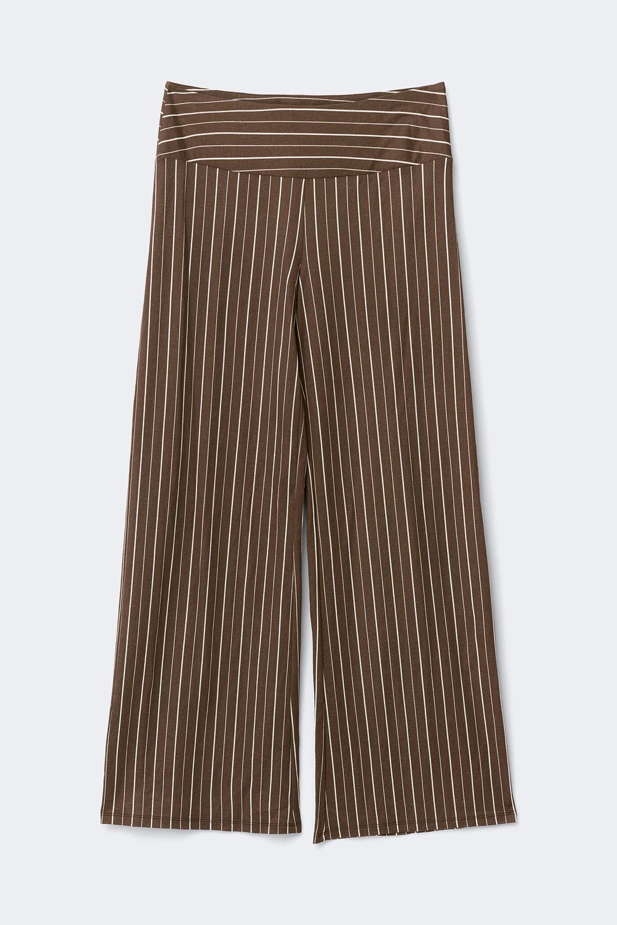 Wide leg trousers