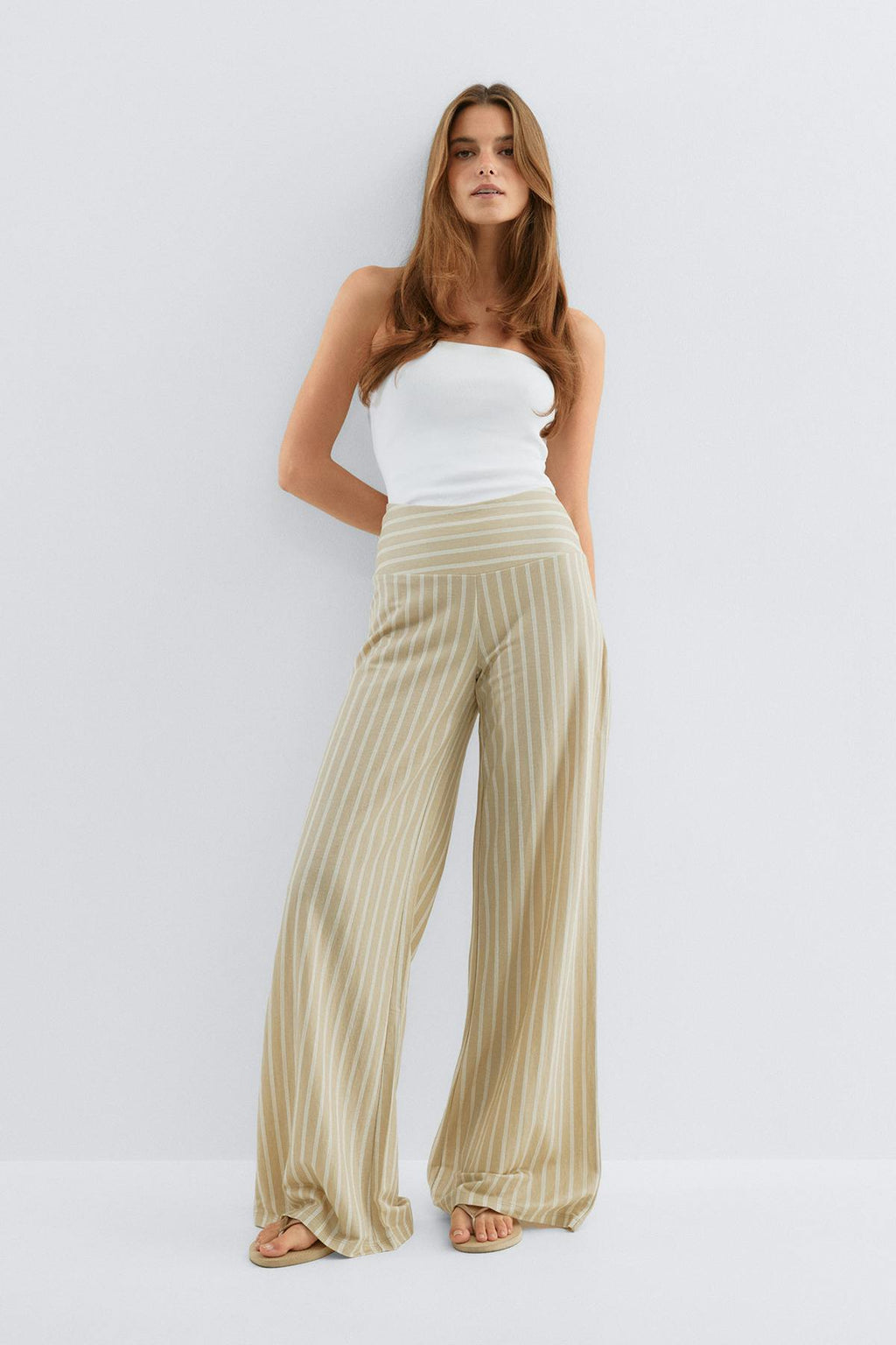 Wide leg trousers