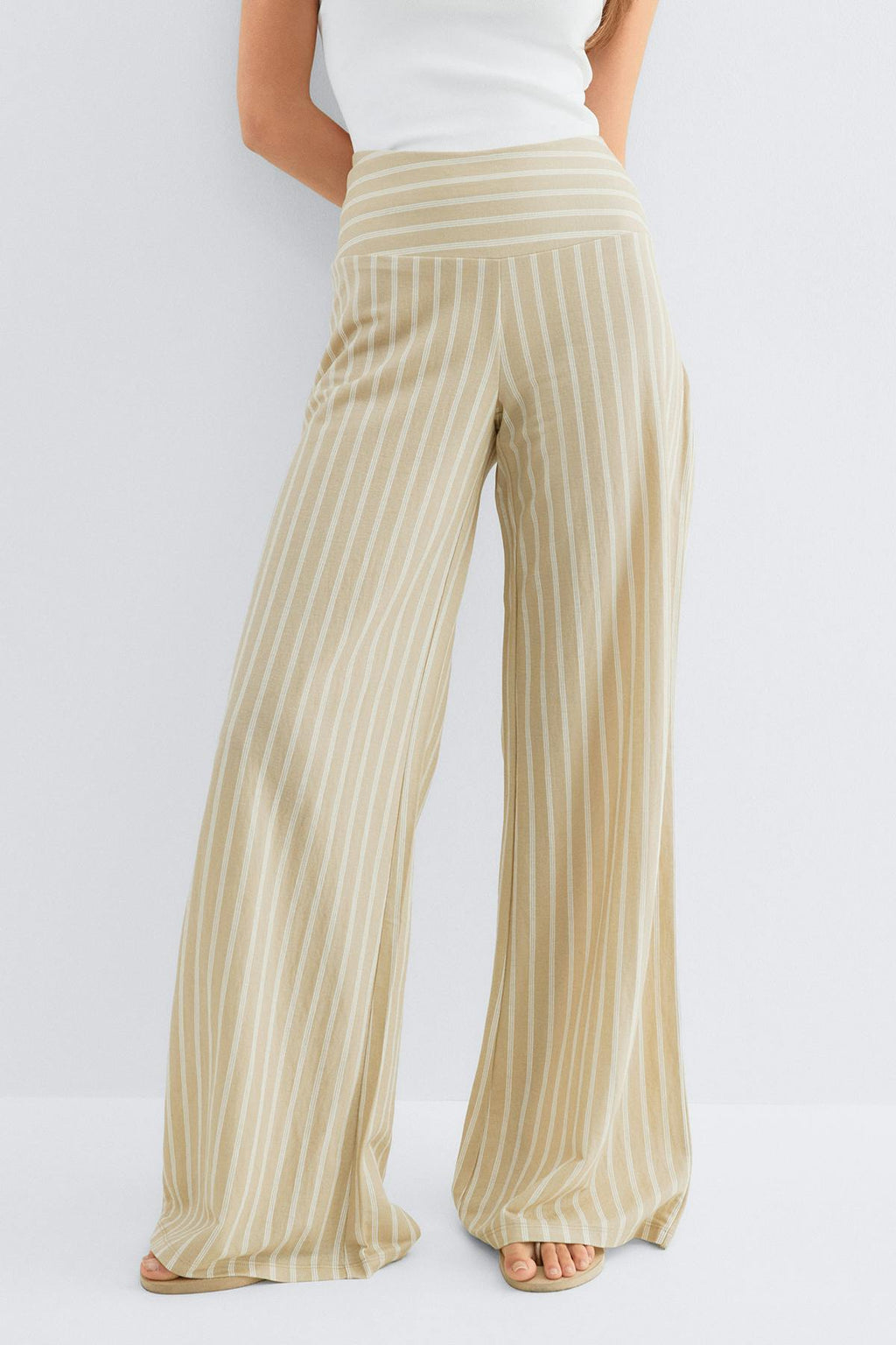 Wide leg trousers