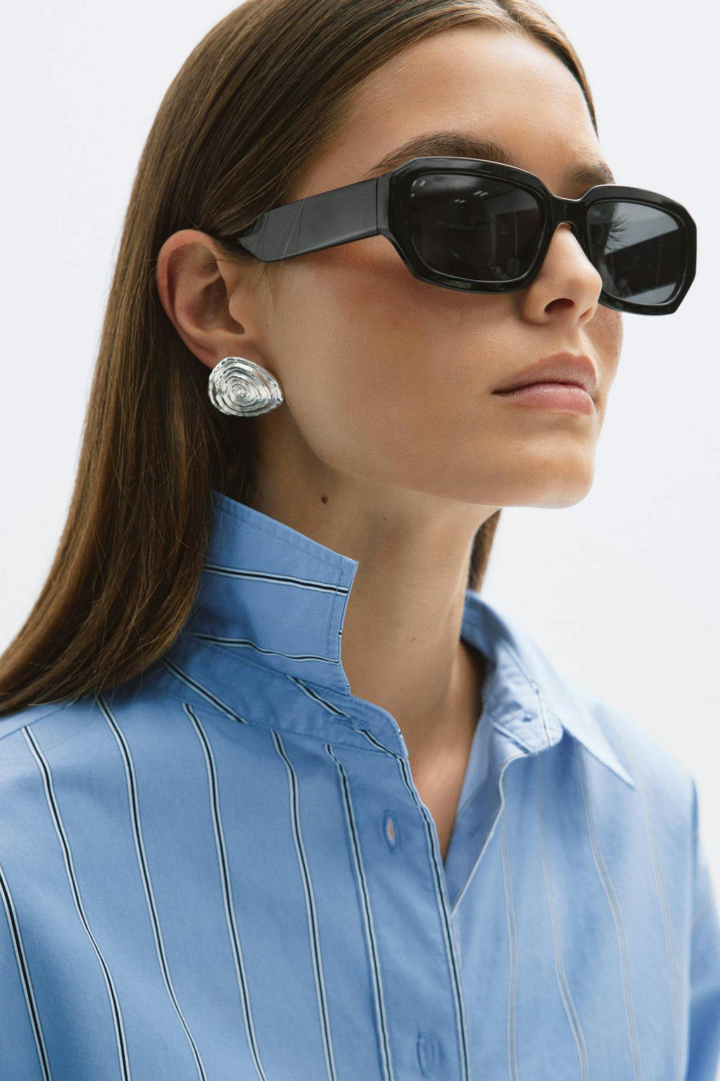 Rectangular sunglasses