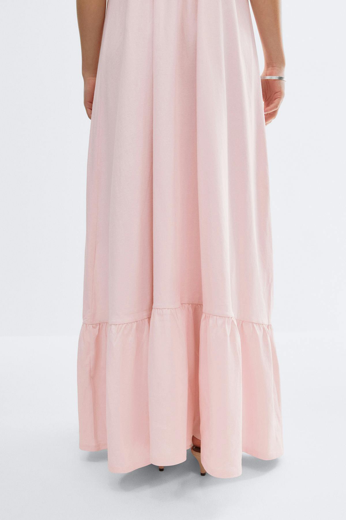 Flowy maxi dress