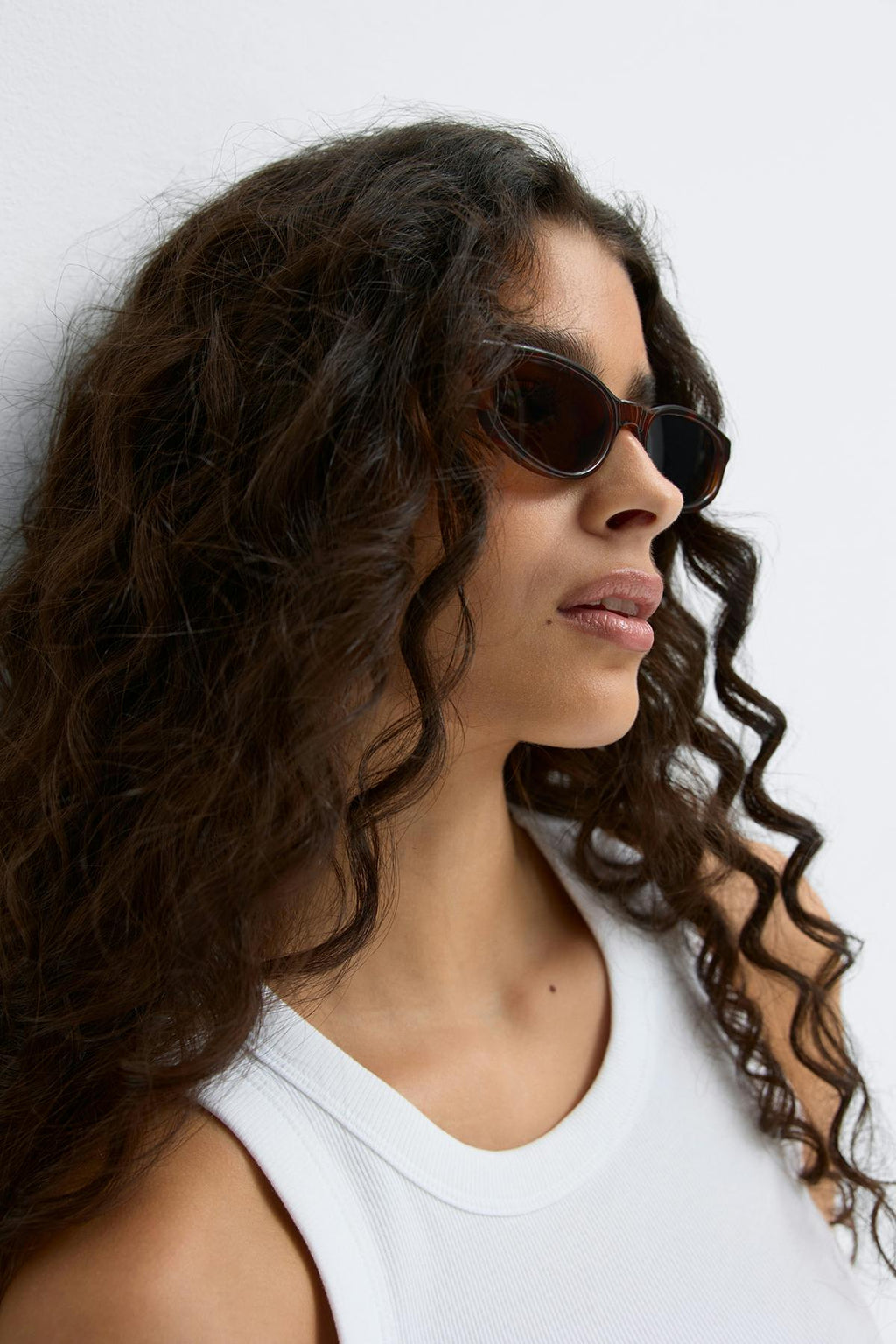 Slim cateye sunglasses
