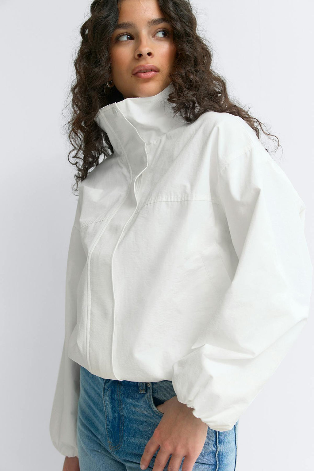 High neck sporty jacket