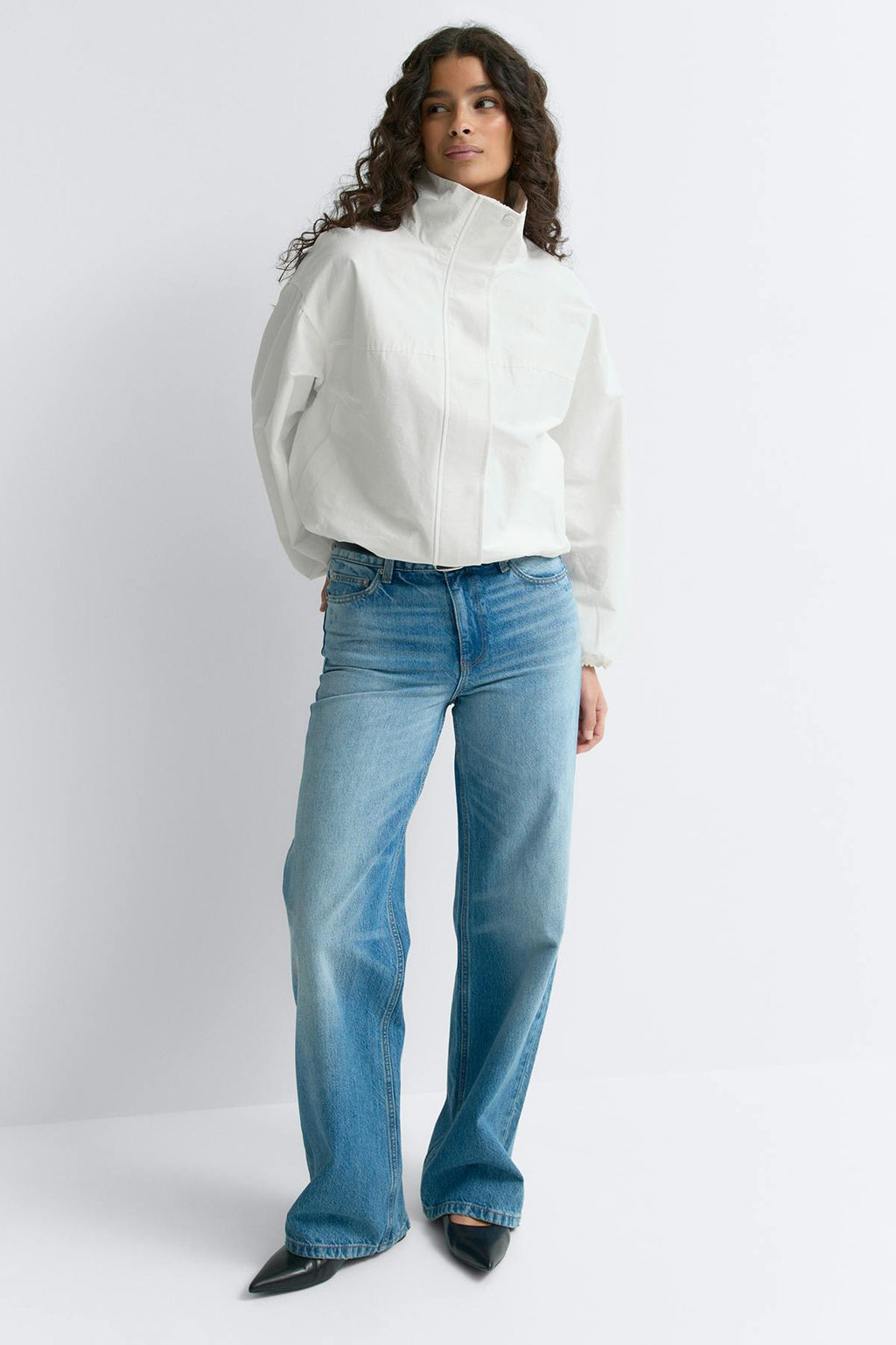 High neck sporty jacket