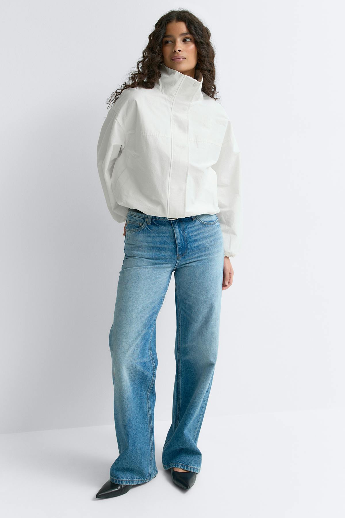 High neck sporty jacket
