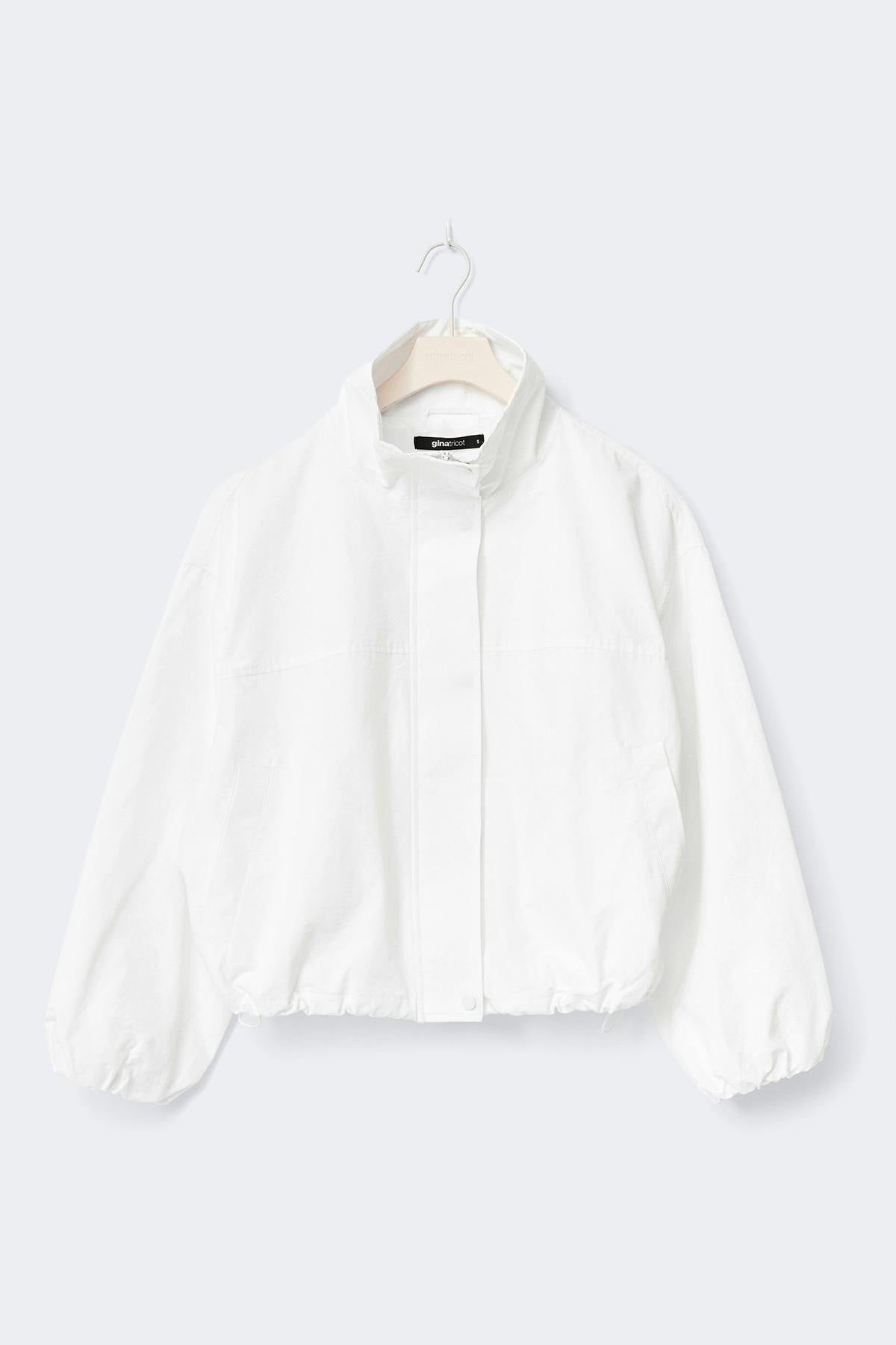 High neck sporty jacket