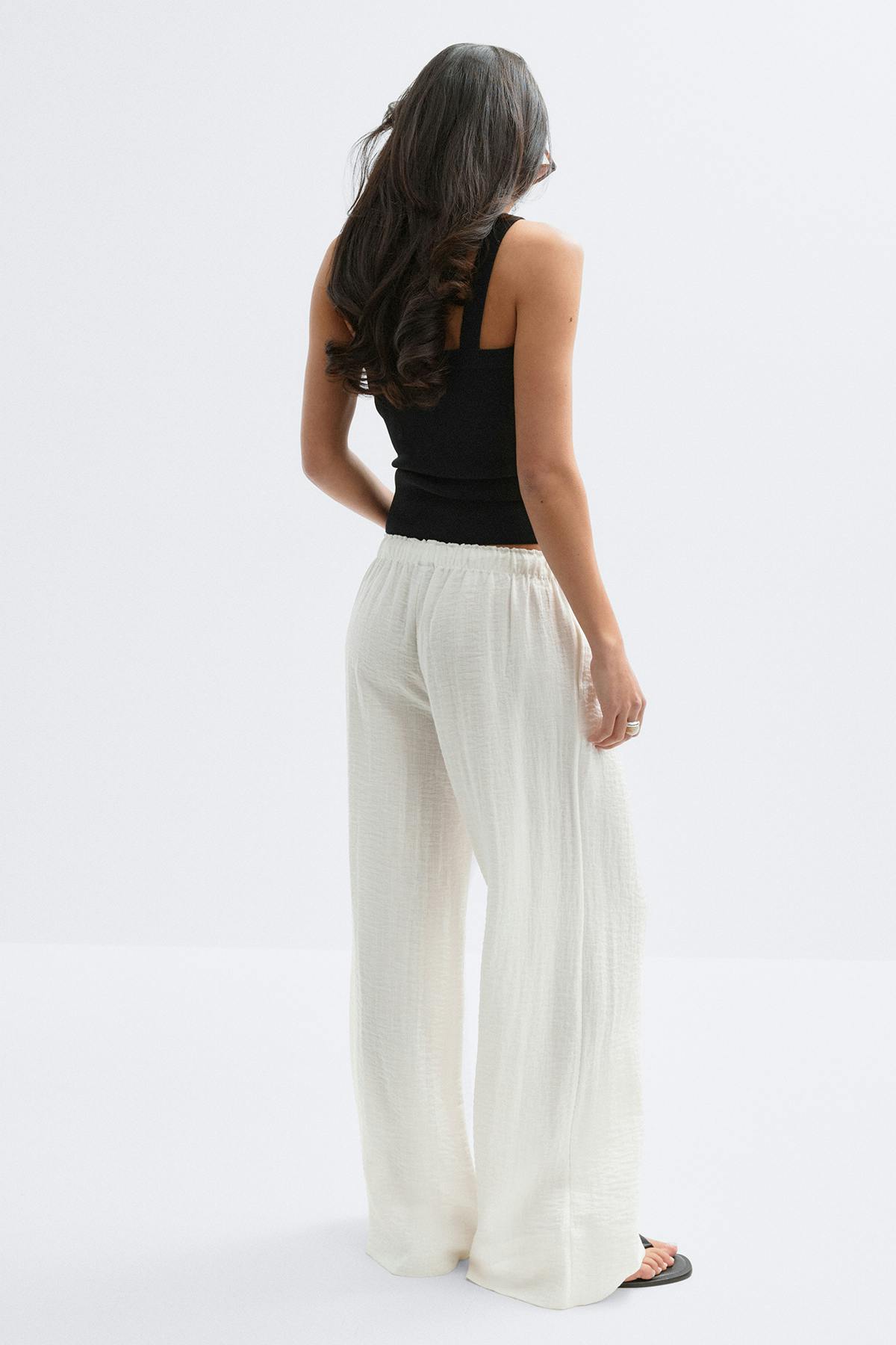 Wide drawstring trousers