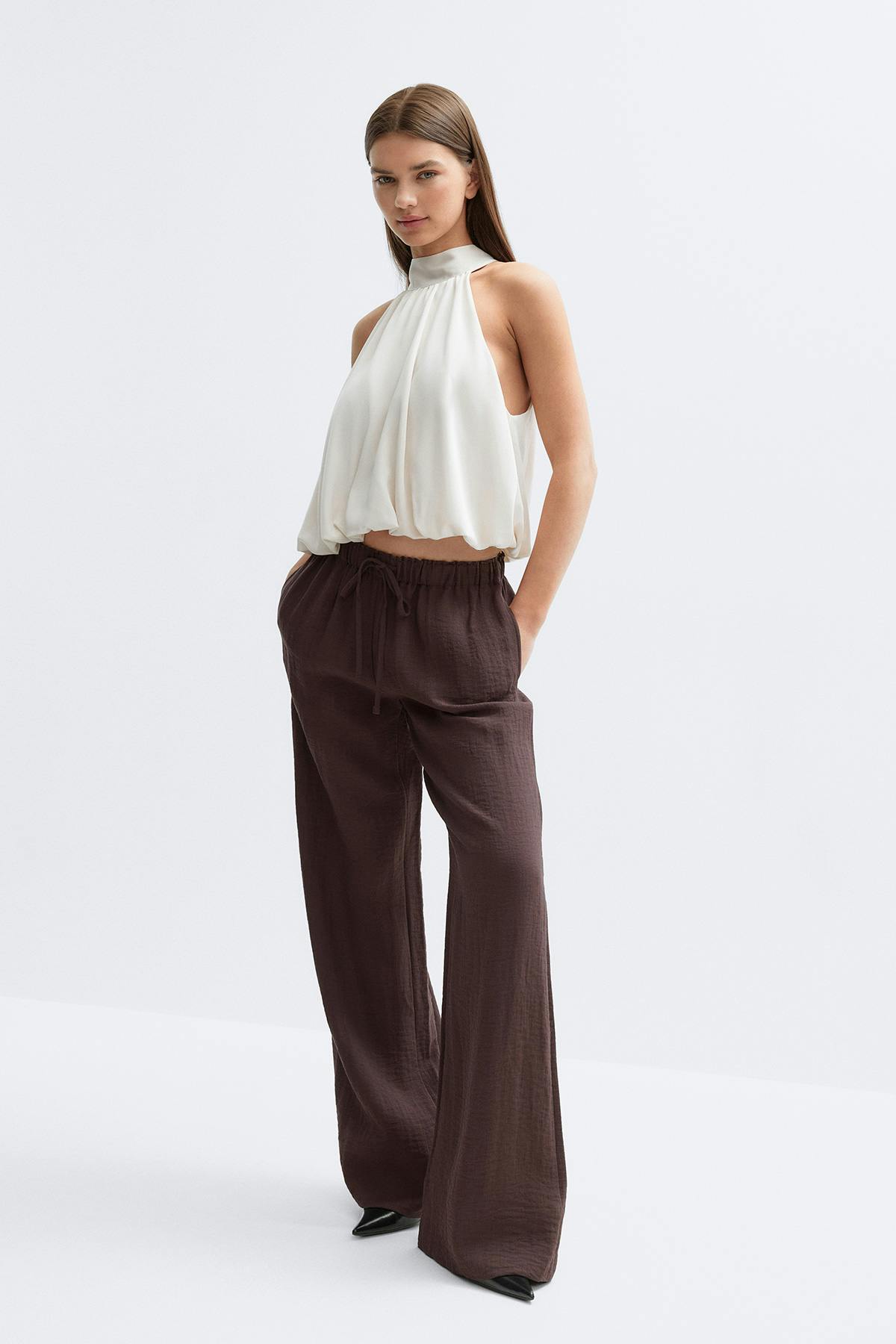 Wide drawstring trousers