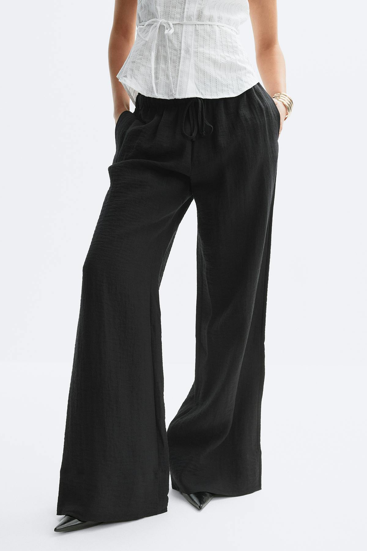 Wide drawstring trousers