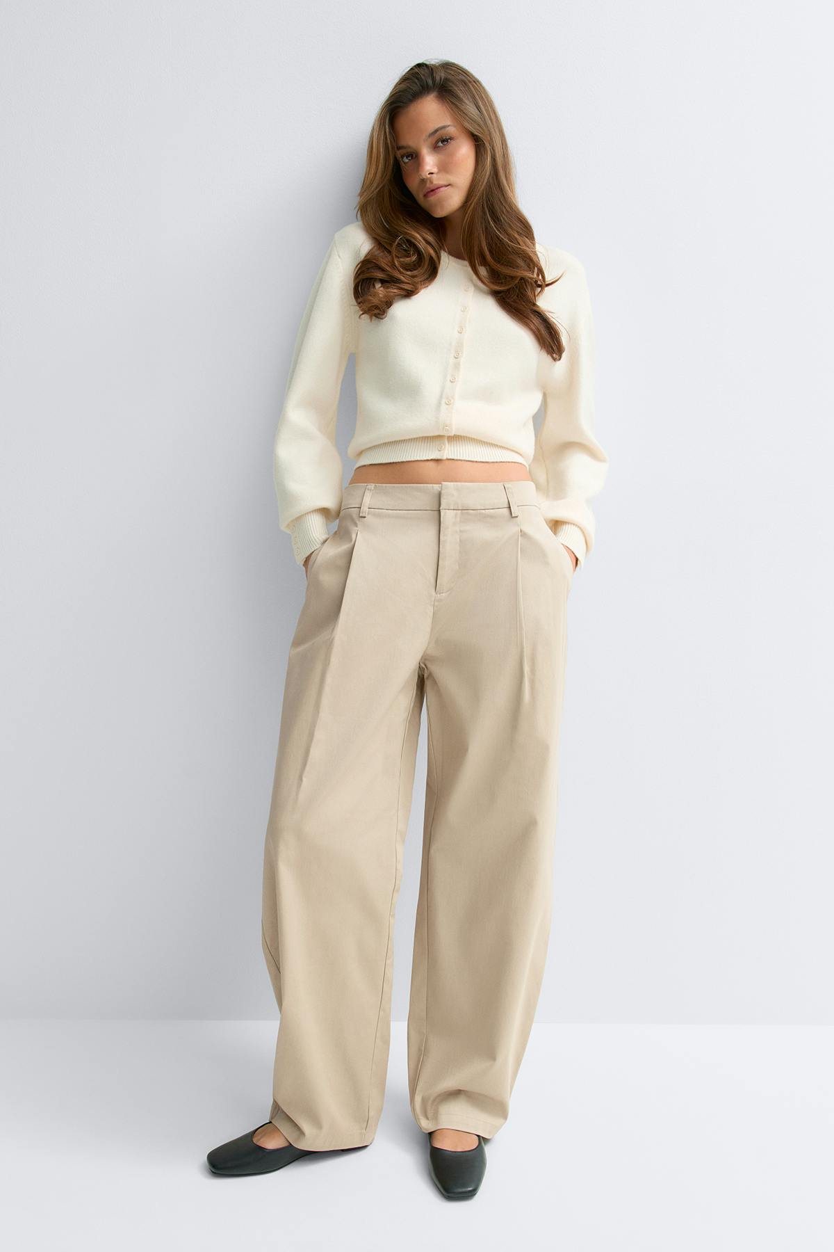 Cotton barrel trousers