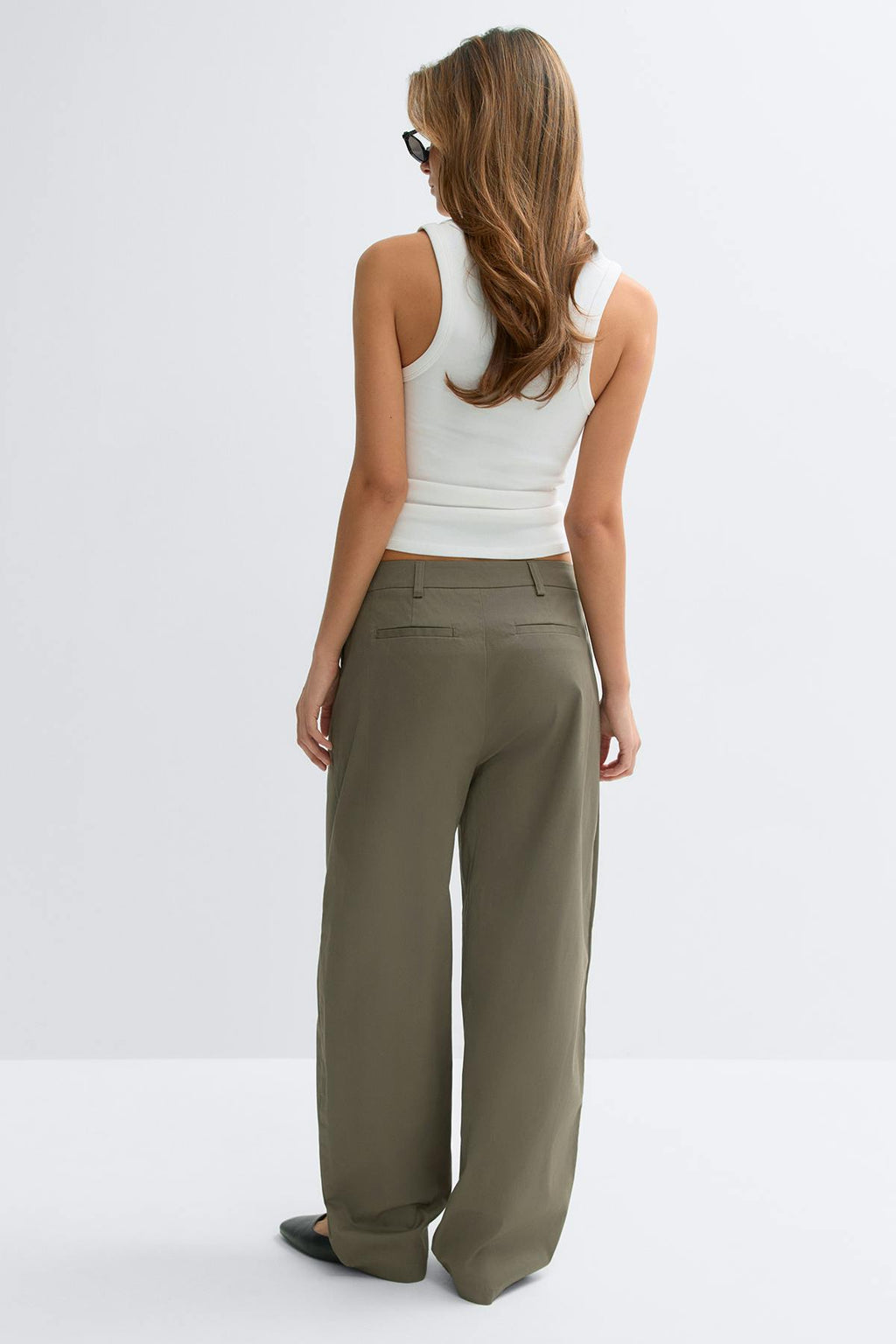 Cotton barrel trousers
