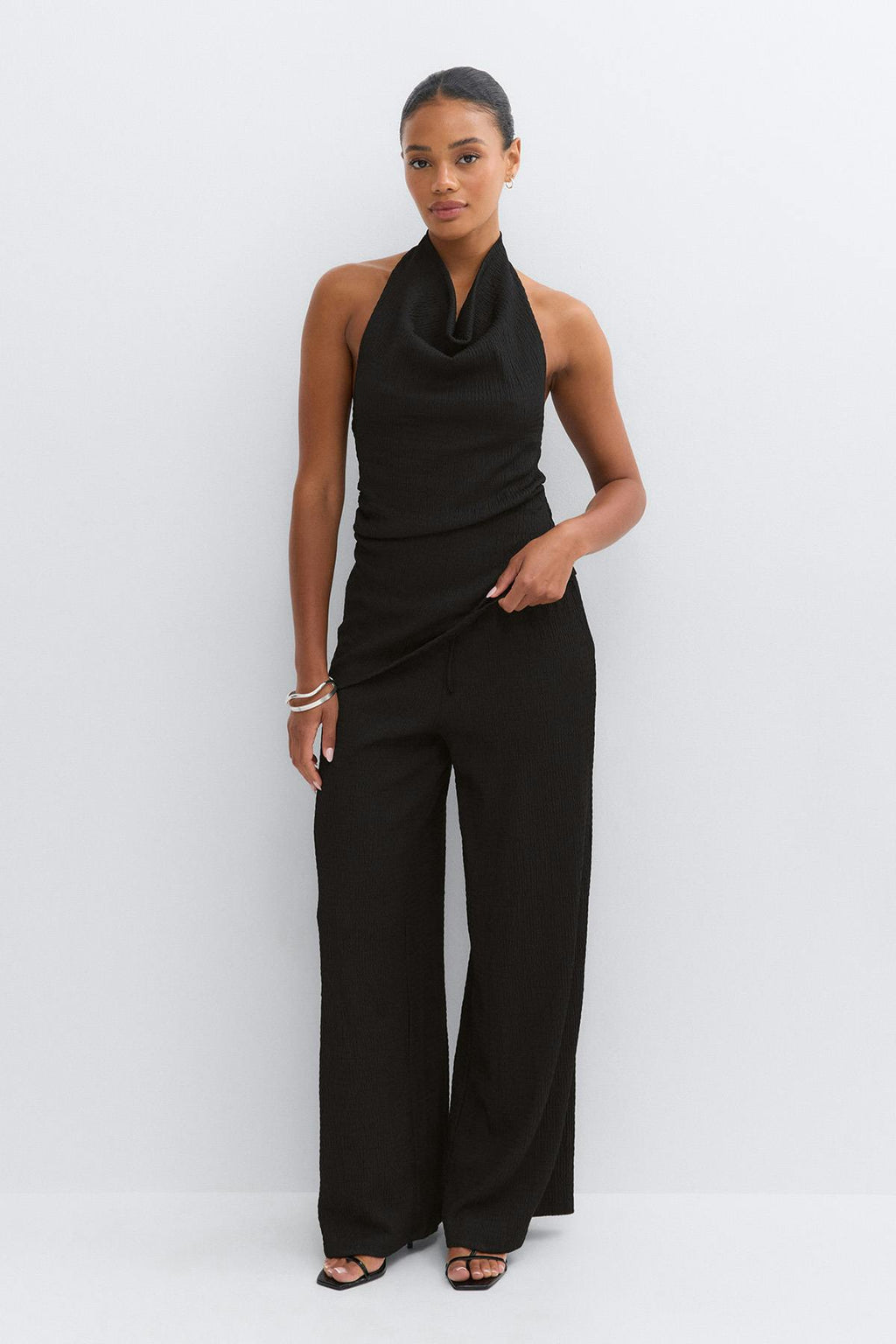 Textured wide trousers