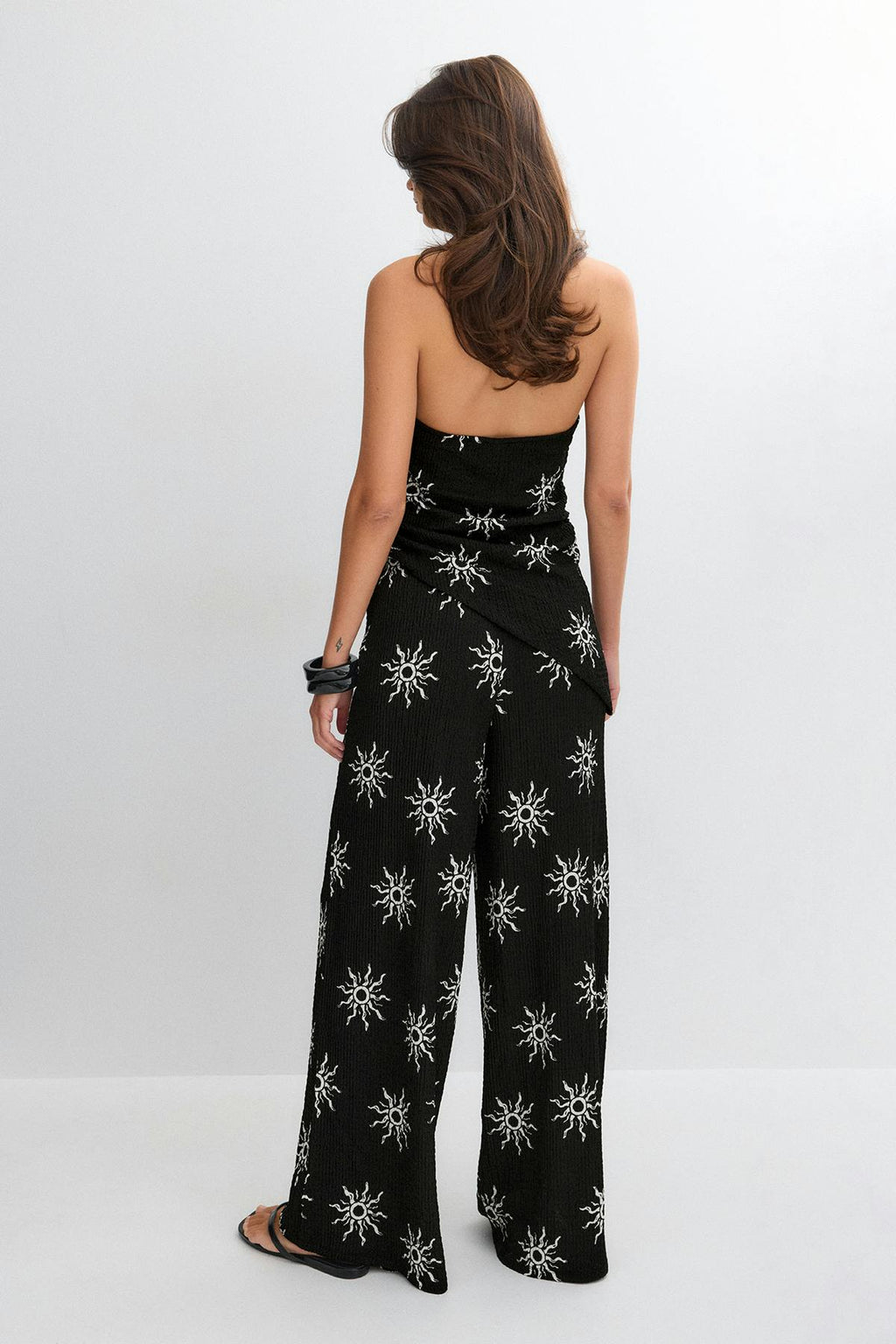 Textured wide trousers