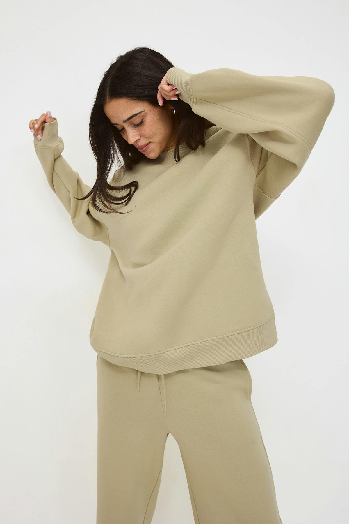 Oversized crew neck sweater
