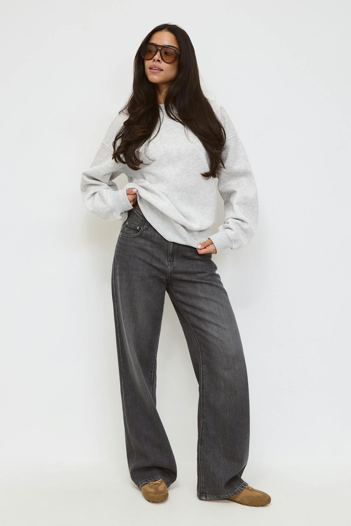Oversized crew neck sweater