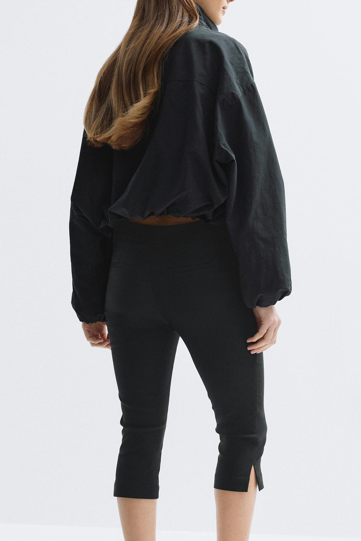 Capri trousers