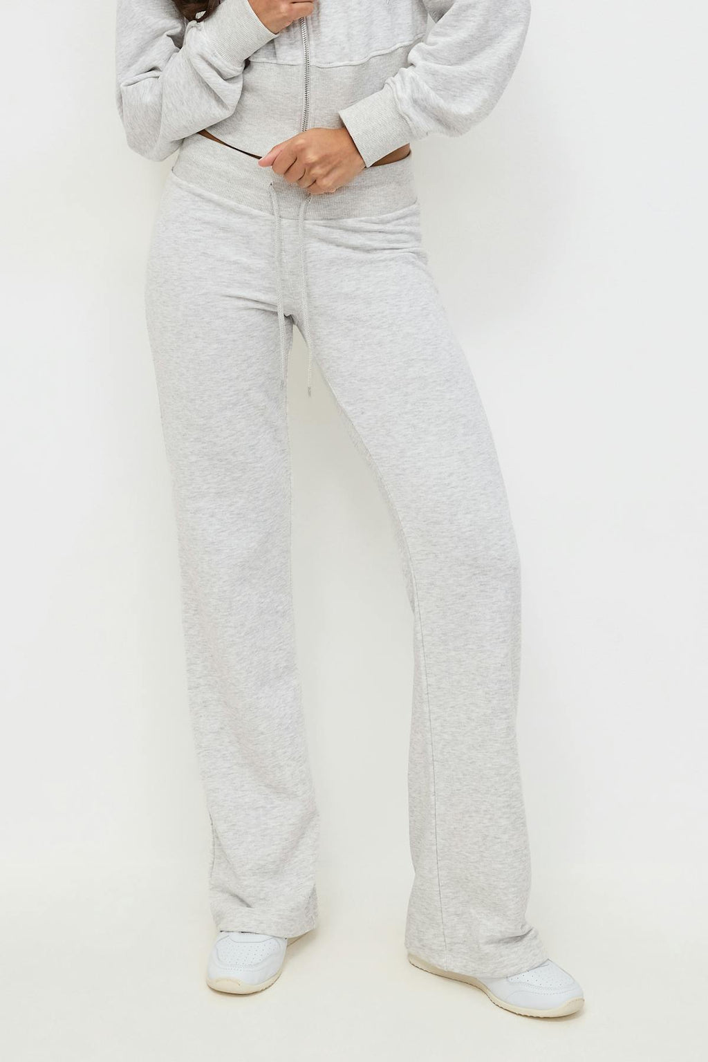 Slim low waist sweatpants