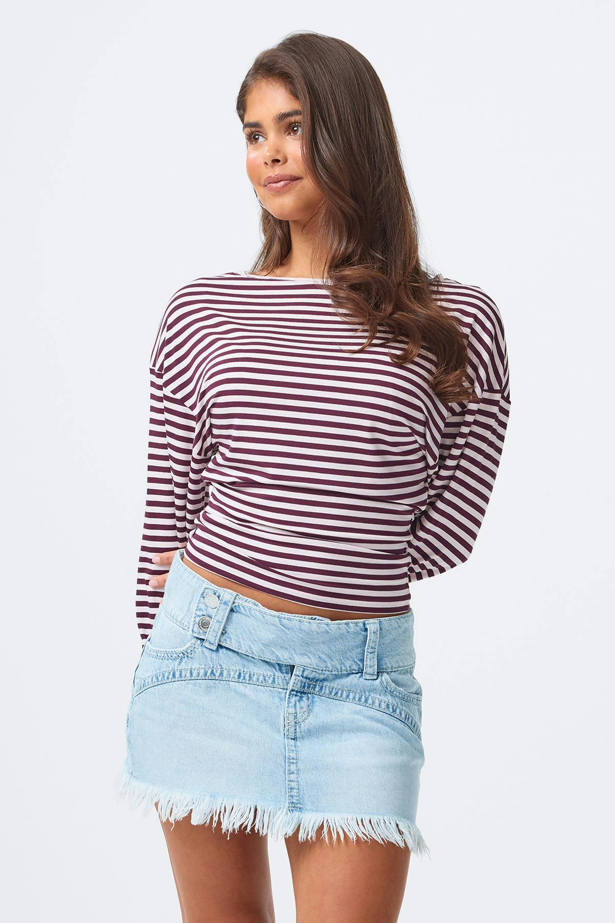 14+ pleated low denim skirt