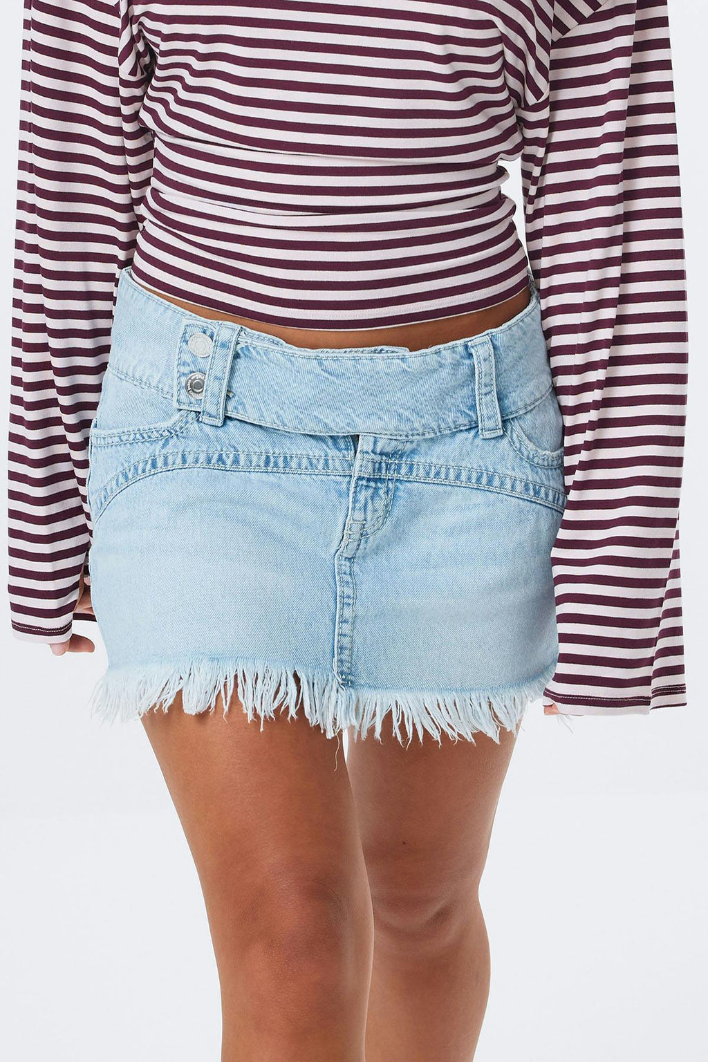 14+ pleated low denim skirt