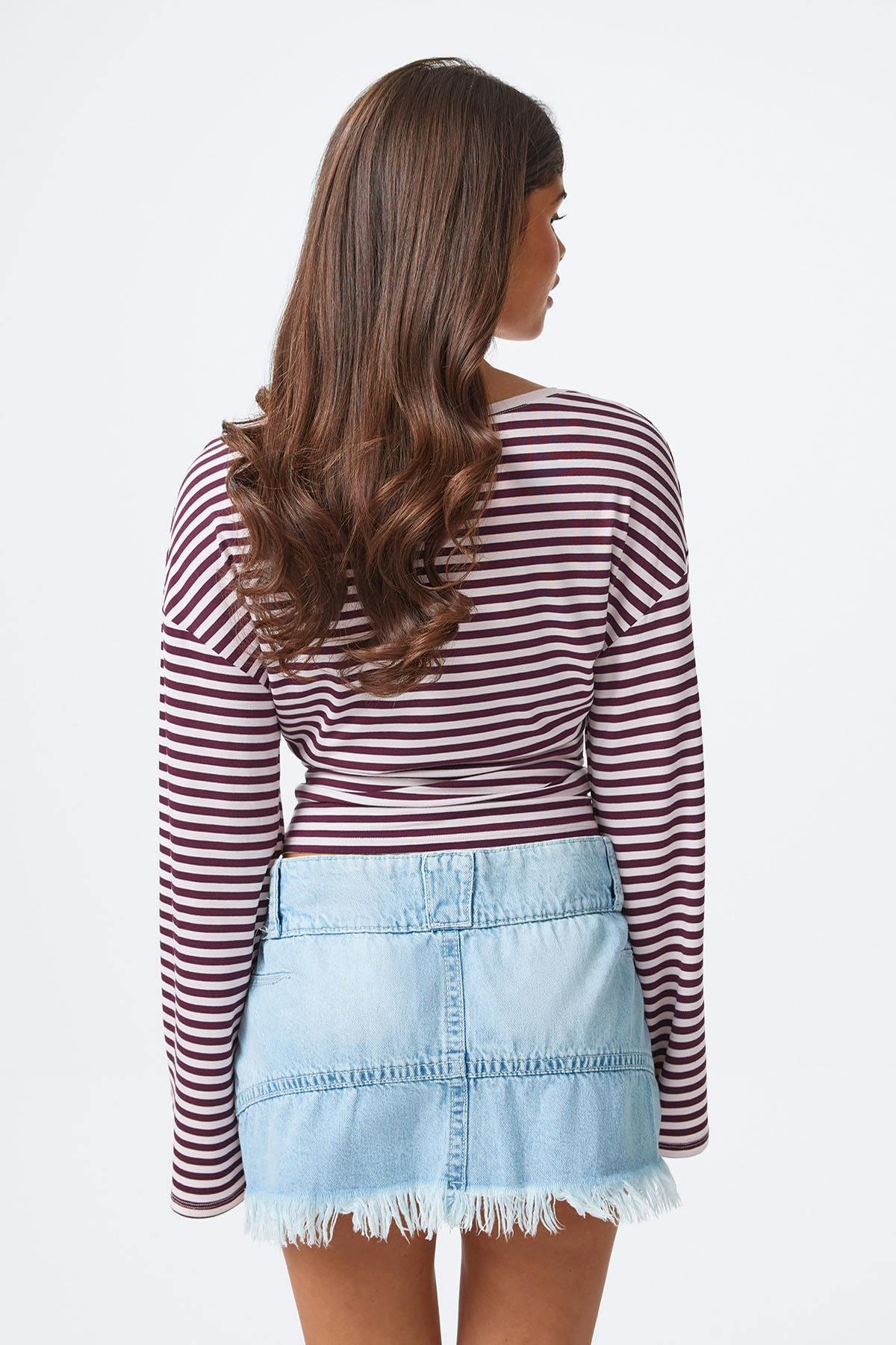 14+ pleated low denim skirt