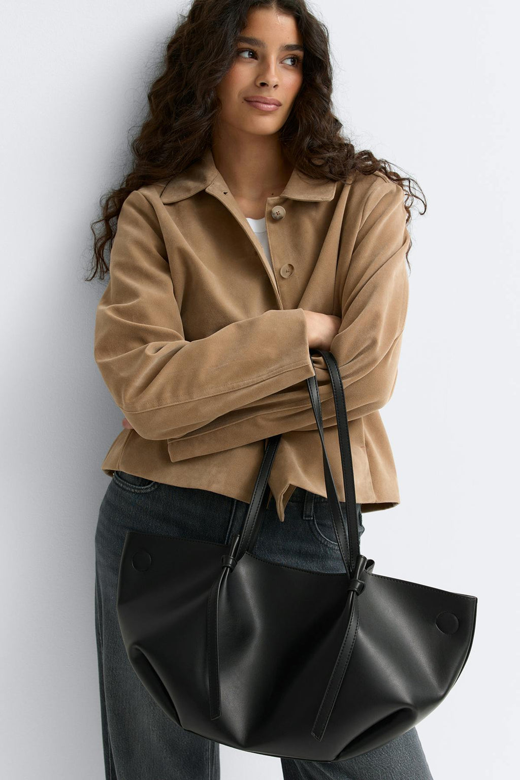Strap handle tote bag