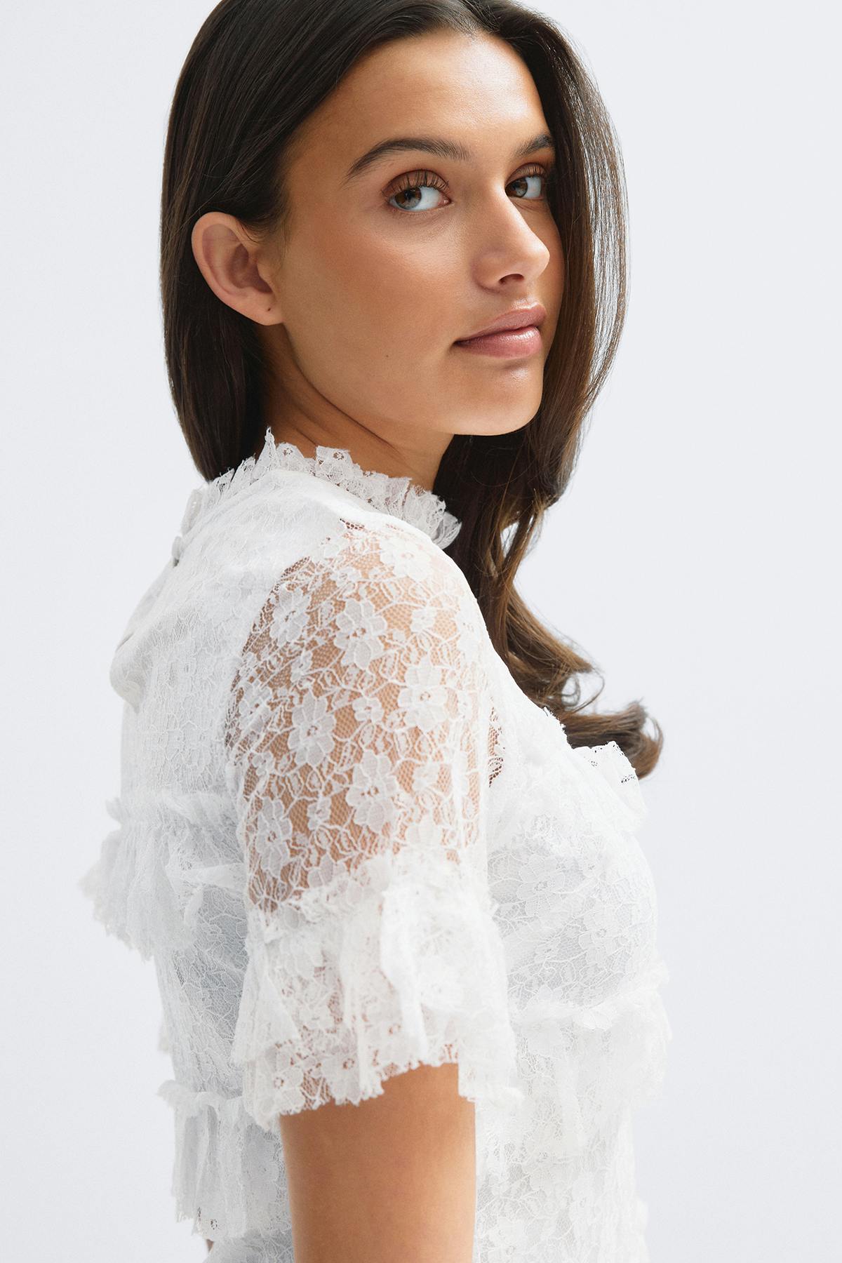 14+ frill lace top