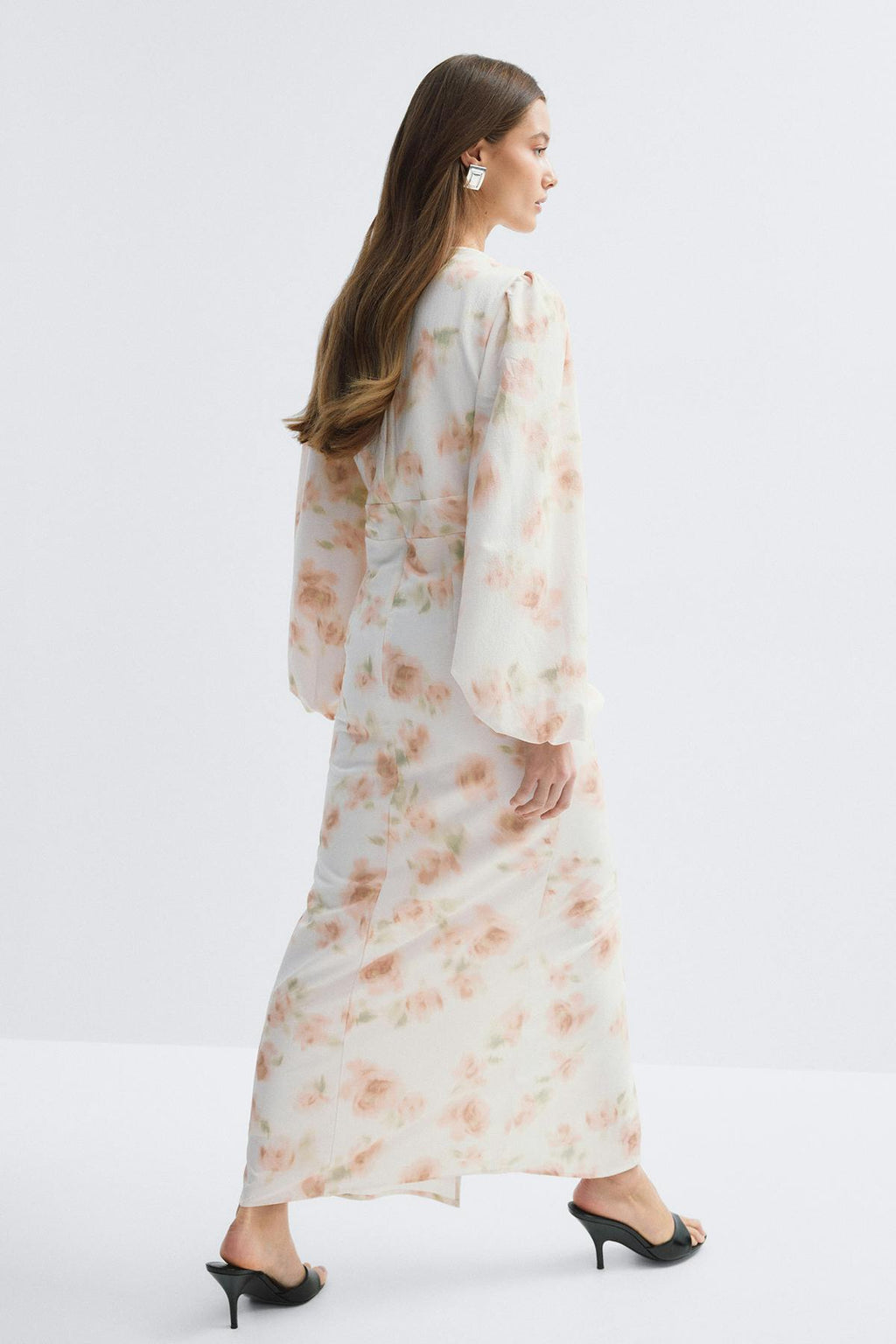 Balloon sleeve dress