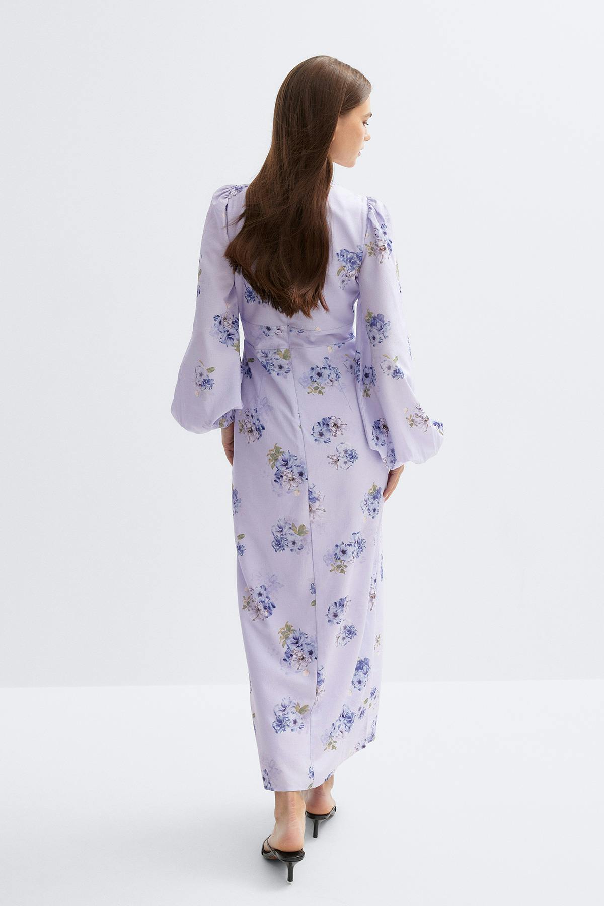 Balloon sleeve dress