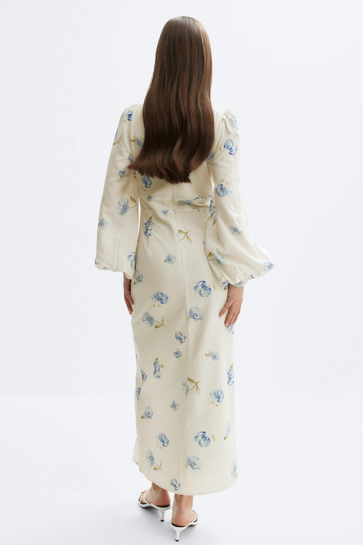 Balloon sleeve dress