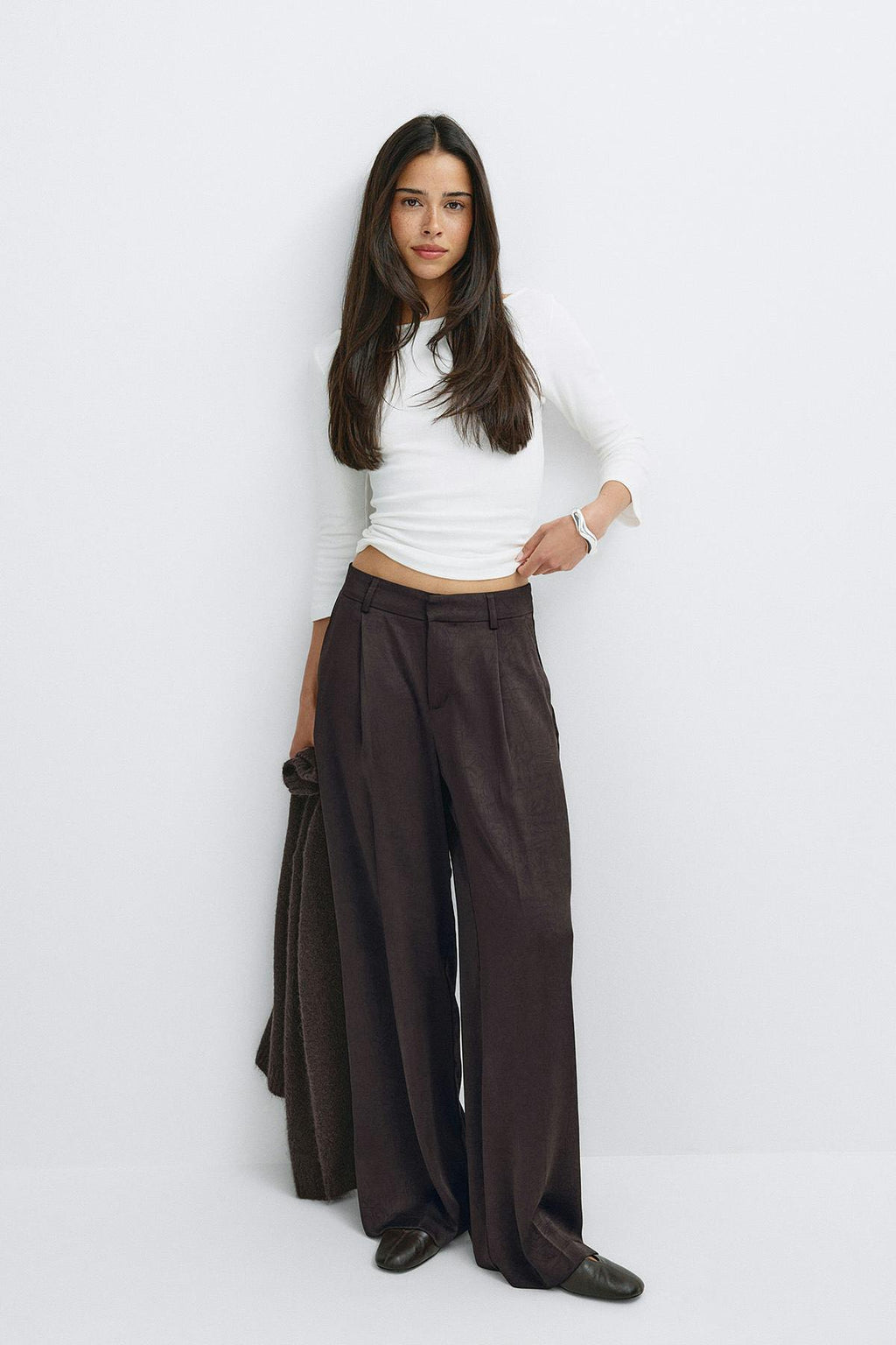 Pleated satin trousers