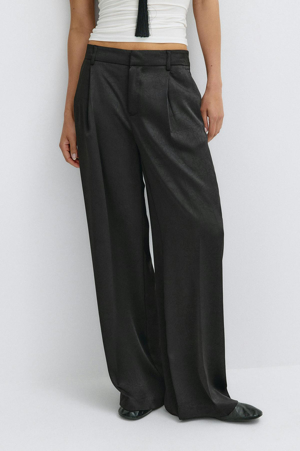 Pleated satin trousers