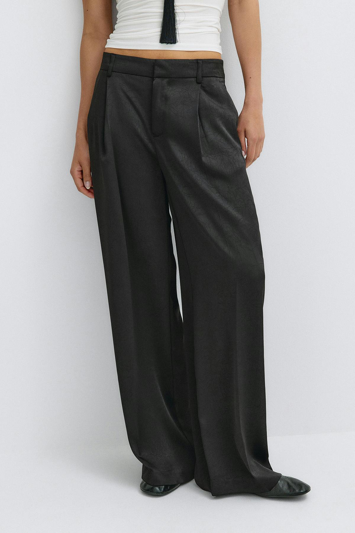 Pleated satin trousers