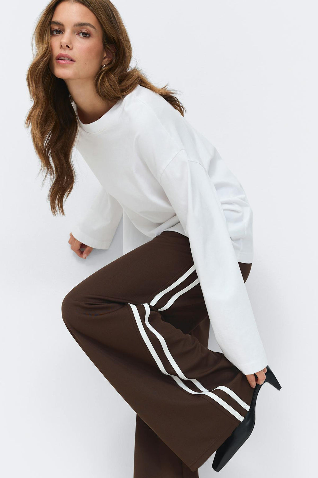 Sporty wide trousers