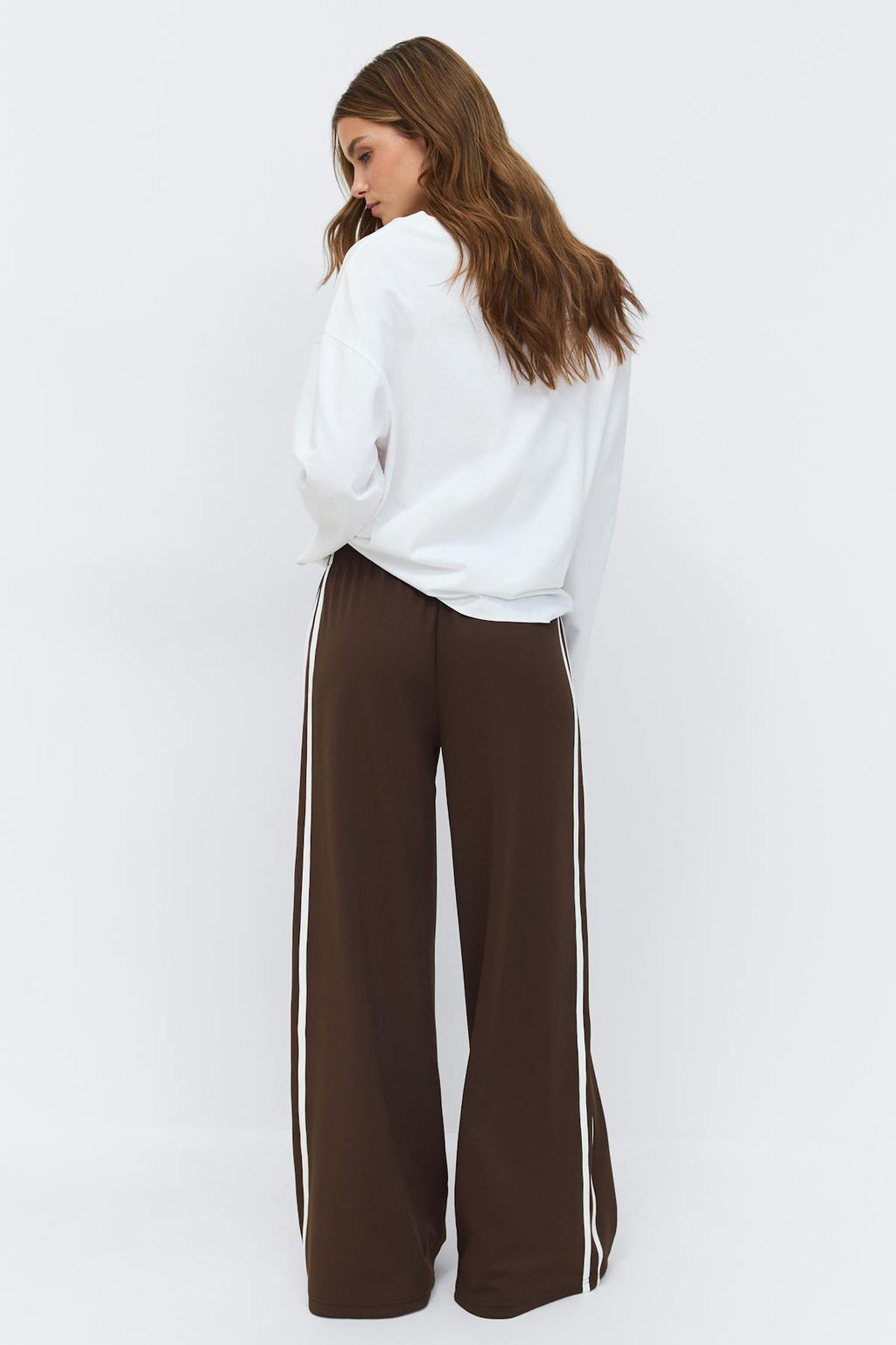 Sporty wide trousers