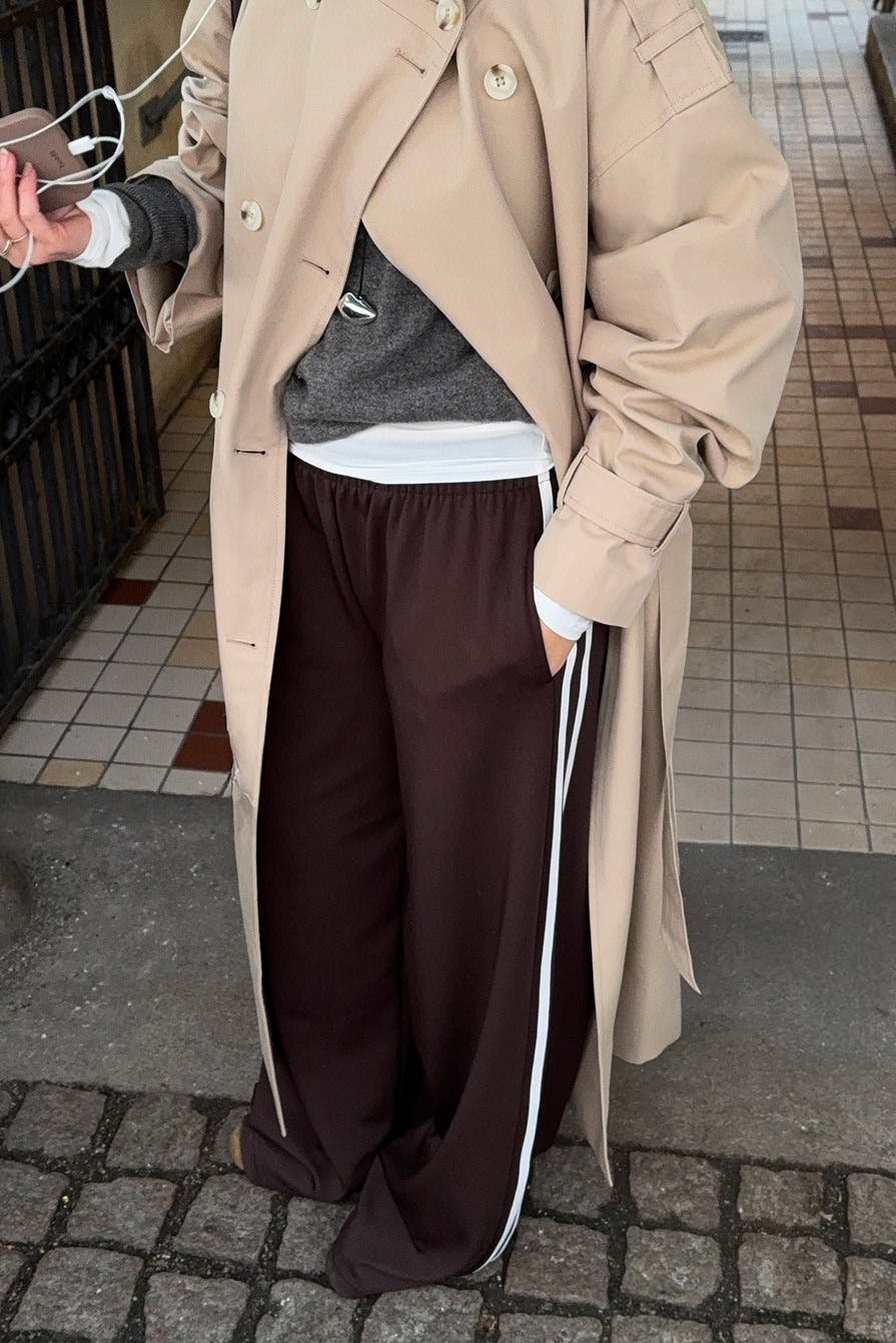 Sporty wide trousers