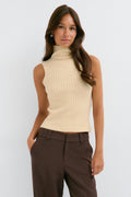 Sleeveless knitted top