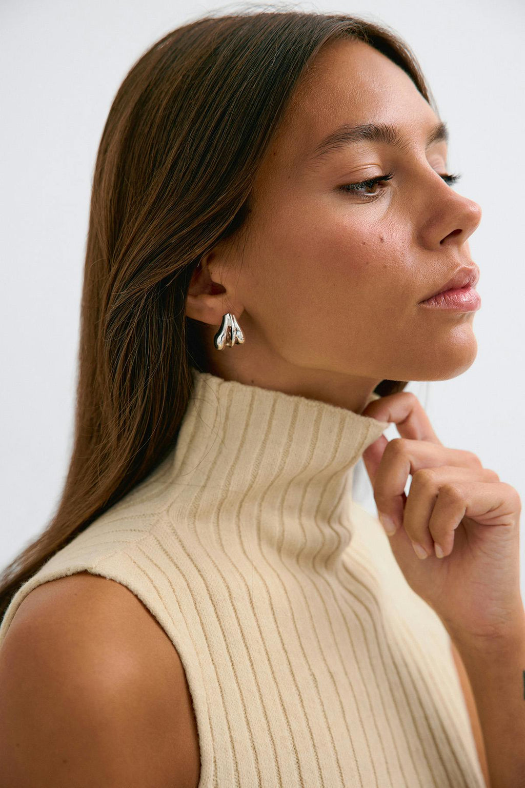 Sleeveless knitted top