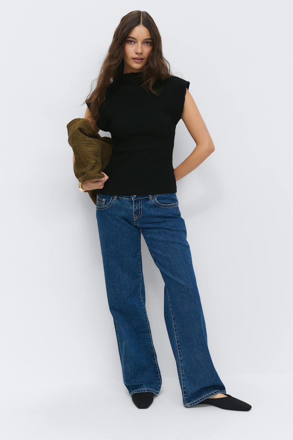 Funnel neck top