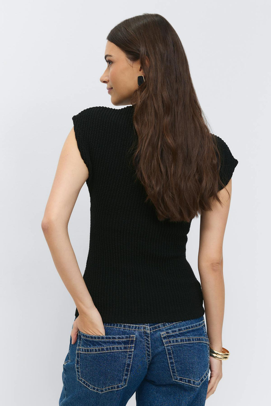 Funnel neck top